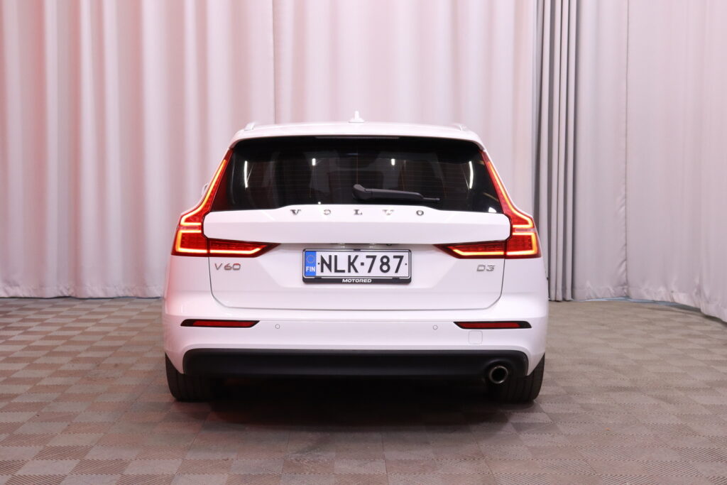 Volvo - V60 - D3 Business aut / Webasto / Vetokoukku / Apple Carplay / Volvo On Call / Digimittaristo / Volvo - V60 - D3 Business aut / Webasto / Vetokoukku / Apple Carplay / Volvo On Call / Digimittaristo / - Farmari