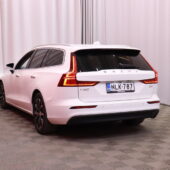 Volvo - V60 - D3 Business aut / Webasto / Vetokoukku / Apple Carplay / Volvo On Call / Digimittaristo / - Farmari