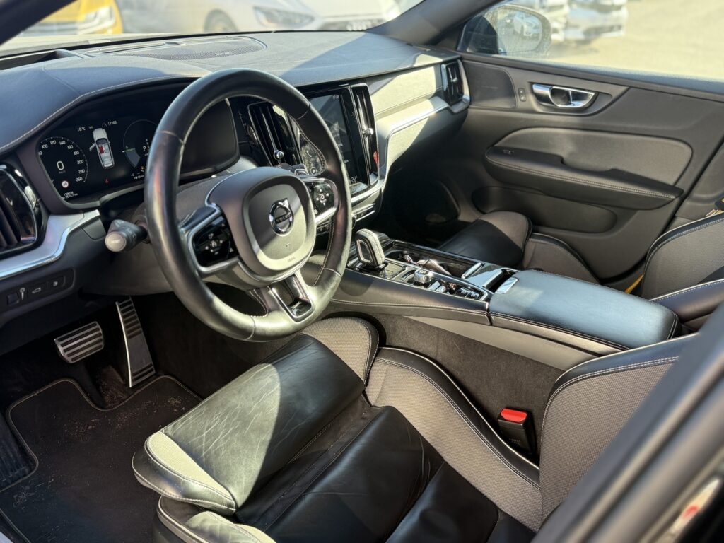 Volvo - V60 - T8 TwE AWD Polestar aut Volvo - V60 - T8 TwE AWD Polestar aut - Farmari