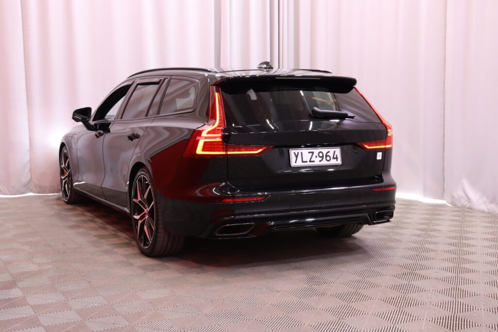 Volvo - V60 - T8 TwE AWD Polestar R-Desing aut // H&K / Navi / BLIS / Vetokoukku / KeyLess / Panorama / 360° kamera // Volvo - V60 - T8 TwE AWD Polestar R-Desing aut // H&K / Navi / BLIS / Vetokoukku / KeyLess / Panorama / 360° kamera // - Farmari