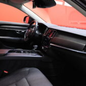 Volvo - V90 Cross Country - D4 AWD Plus aut / Webasto / ACC /  H&K / Koukku / Kamera / VOC / - Farmari