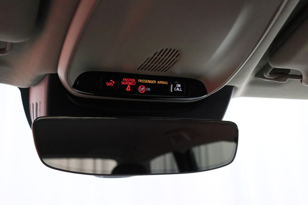 tuotekuva-Volvo-V90-Cross-Country-CRH-509-2026-04-09-123604-27 tuotekuva-Volvo-V90-Cross-Country-CRH-509-2026-04-09-123604-27