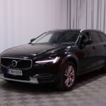 Volvo - V90 Cross Country - D4 AWD Plus aut / Webasto / ACC /  H&K / Koukku / Kamera / VOC / - Farmari