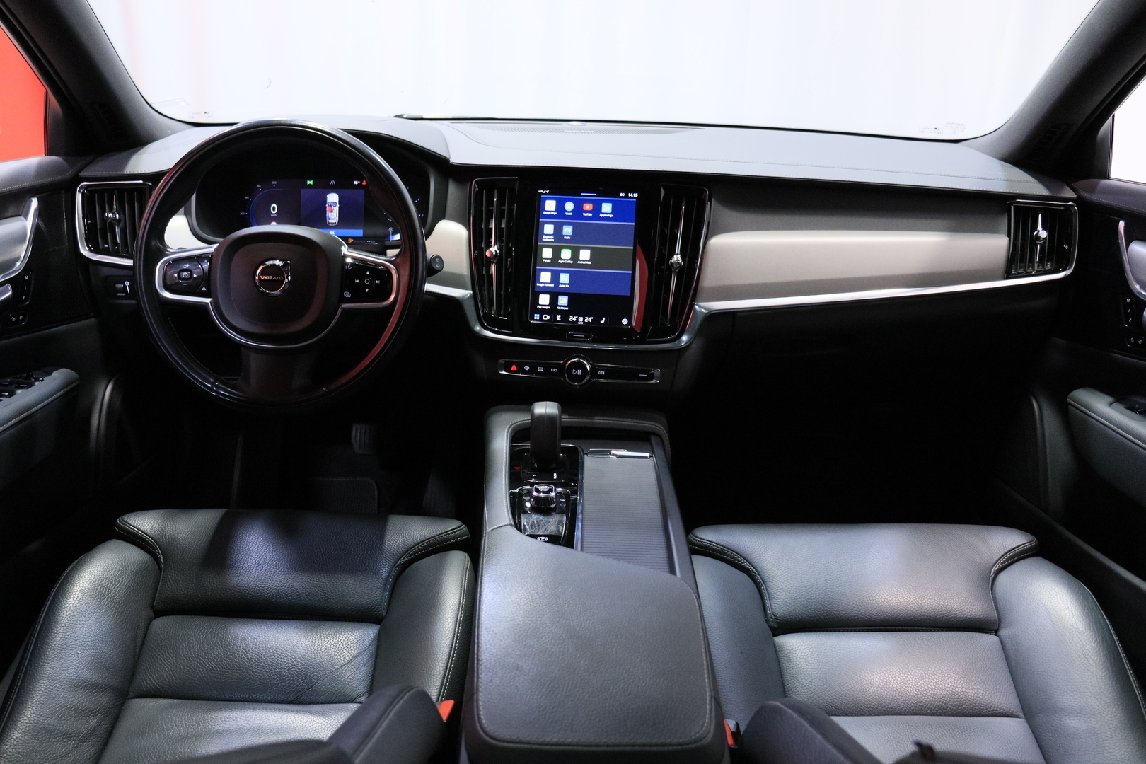 Volvo - V90 Cross Country - B4 AWD D-MHEV Business aut / Jakopää tehty! / Merkkihuollettu Suomi-auto / Webasto / ACC / H&K / Koukku / - Farmari