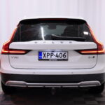 Volvo - V90 Cross Country - B4 AWD D-MHEV Business aut / Jakopää tehty! / Merkkihuollettu Suomi-auto / Webasto / ACC / H&K / Koukku / - Farmari