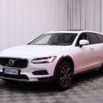 Volvo - V90 Cross Country - B4 AWD D-MHEV Business aut / Jakopää tehty! / Merkkihuollettu Suomi-auto / Webasto / ACC / H&K / Koukku / - Farmari