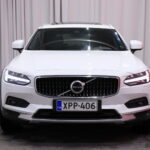 Volvo - V90 Cross Country - B4 AWD D-MHEV Business aut / Jakopää tehty! / Merkkihuollettu Suomi-auto / Webasto / ACC / H&K / Koukku / - Farmari