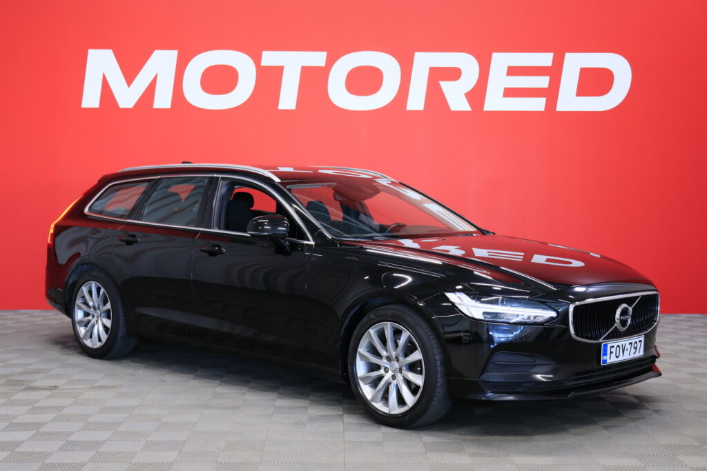 Volvo - V90 - D3 Momentum aut // Webasto / Pilot assist / VOC / P.Tutka / - Farmari