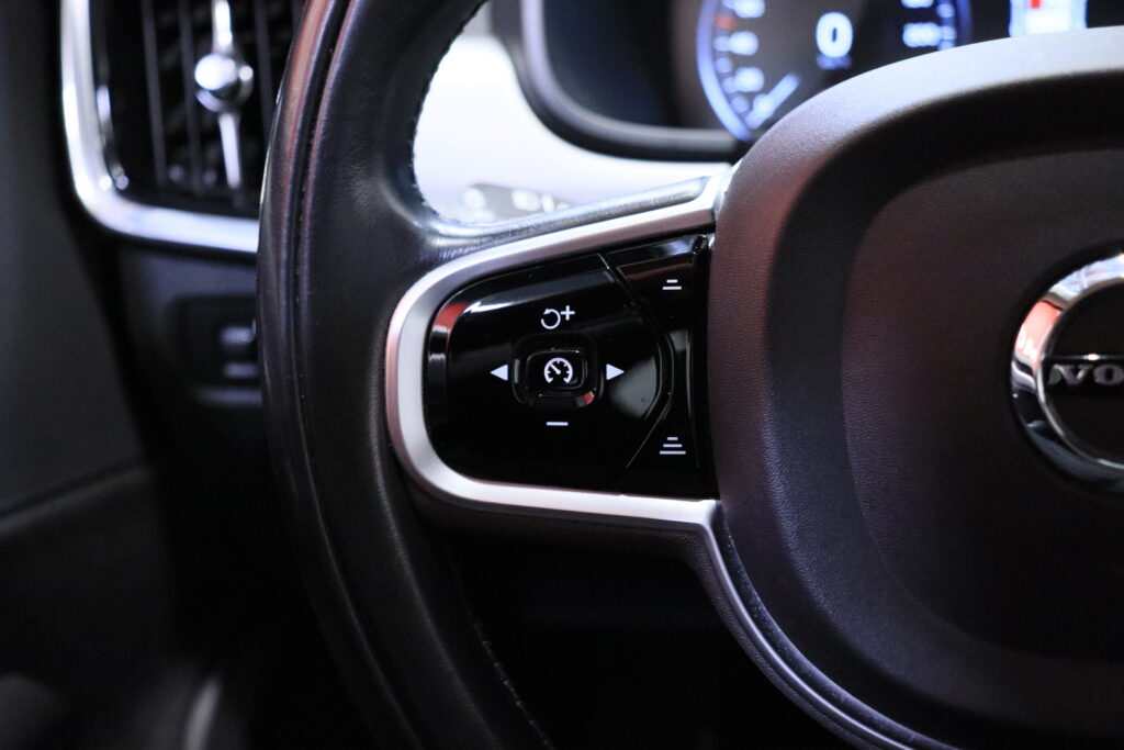 tuotekuva-Volvo-V90-FOV-797-2026-04-09-105605-15 tuotekuva-Volvo-V90-FOV-797-2026-04-09-105605-15