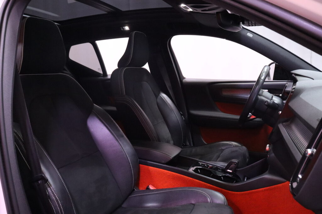 Volvo - XC40 - T5 TwE R-Design Edition aut // ACC / Webasto / VOC / H/K / 360-kamera // Volvo - XC40 - T5 TwE R-Design Edition aut // ACC / Webasto / VOC / H/K / 360-kamera // - Farmari