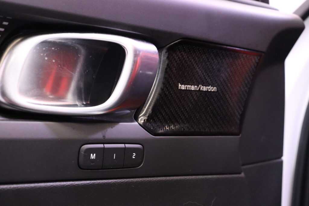 tuotekuva-Volvo-XC40-JNT-424-2026-04-13-163006-16 tuotekuva-Volvo-XC40-JNT-424-2026-04-13-163006-16