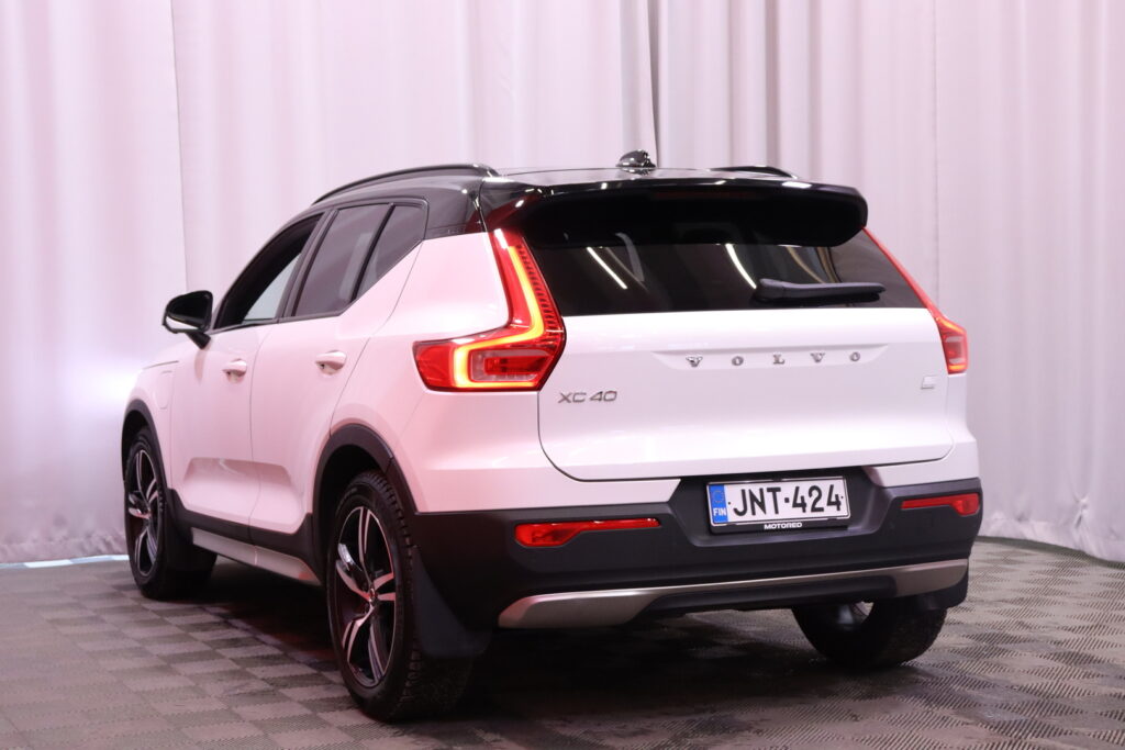 Volvo - XC40 - T5 TwE R-Design Edition aut // ACC / Webasto / VOC / H/K / 360-kamera // Volvo - XC40 - T5 TwE R-Design Edition aut // ACC / Webasto / VOC / H/K / 360-kamera // - Farmari