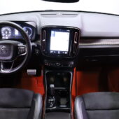 Volvo - XC40 - T5 TwE R-Design Edition aut // ACC / Webasto / VOC / H/K / 360-kamera // - Farmari