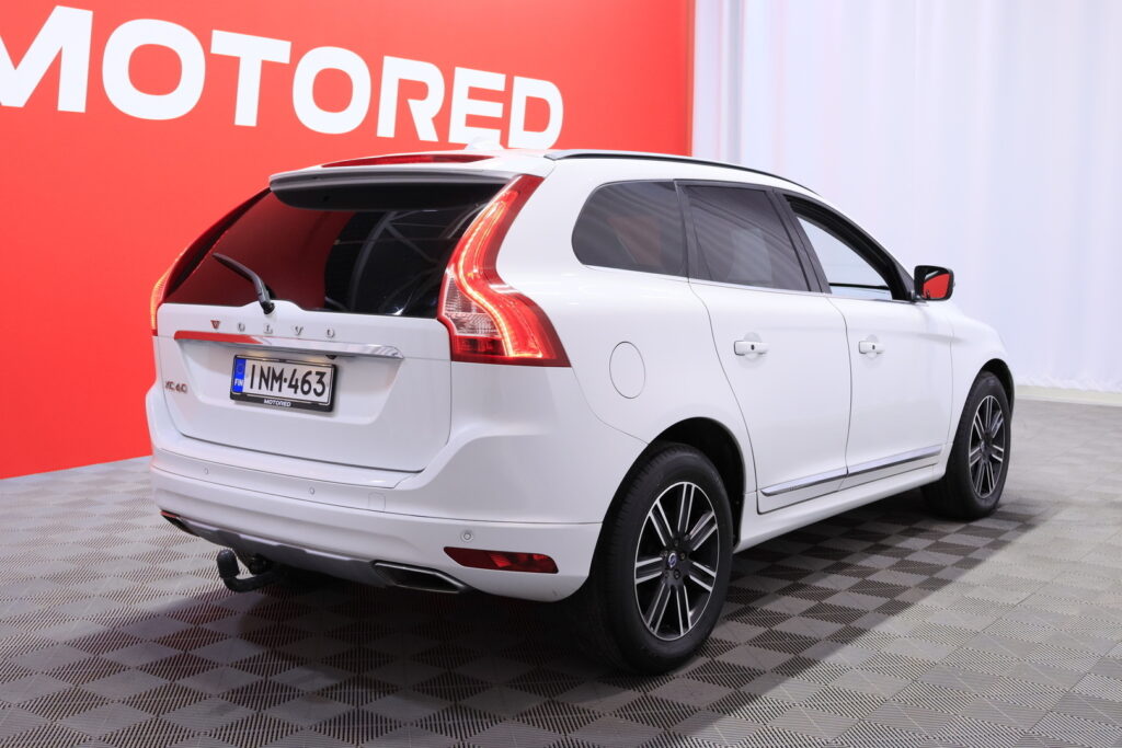 Volvo - XC60 - D5 AWD 162kW Business Classic Edition aut // ACC / Webasto / Koukku / VOC / Harman & Kardon / Muistipenkki / Nahat / Volvo - XC60 - D5 AWD 162kW Business Classic Edition aut // ACC / Webasto / Koukku / VOC / Harman & Kardon / Muistipenkki / Nahat / - Maastoauto