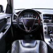 Volvo - XC60 - D5 AWD 162kW Business Classic Edition aut // ACC / Webasto / Koukku / VOC / Harman & Kardon / Muistipenkki / Nahat / - Maastoauto