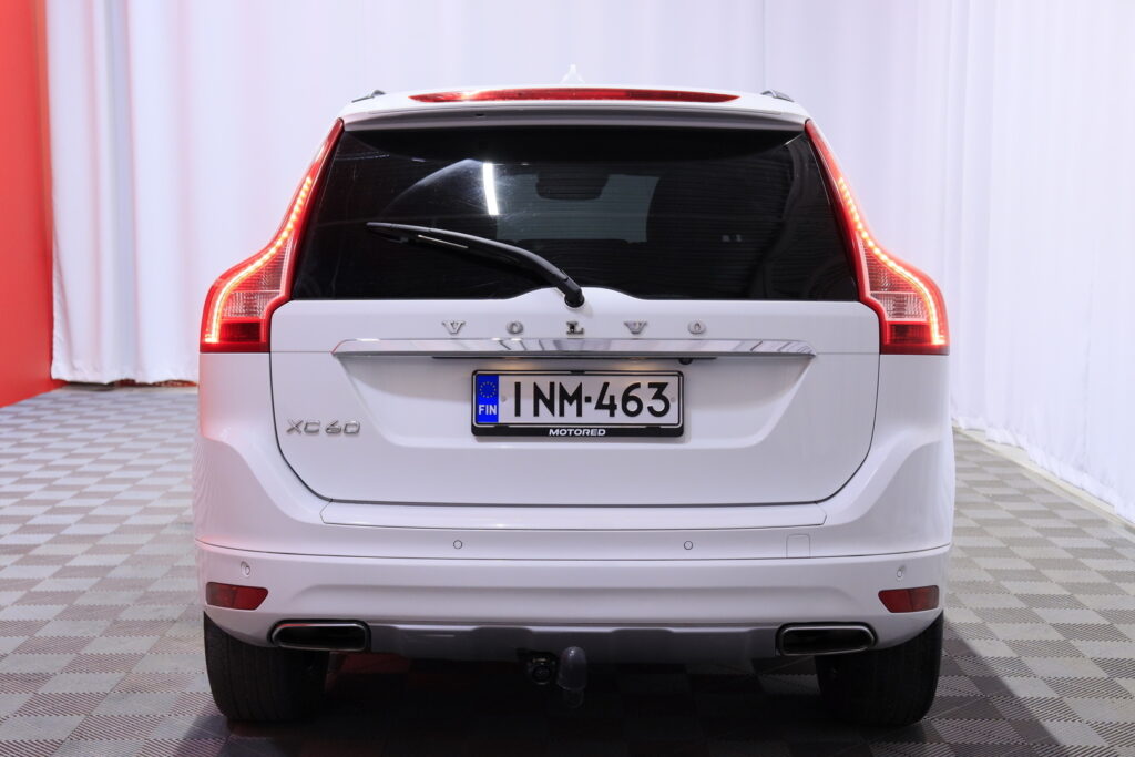 Volvo - XC60 - D5 AWD 162kW Business Classic Edition aut // ACC / Webasto / Koukku / VOC / Harman & Kardon / Muistipenkki / Nahat / Volvo - XC60 - D5 AWD 162kW Business Classic Edition aut // ACC / Webasto / Koukku / VOC / Harman & Kardon / Muistipenkki / Nahat / - Maastoauto
