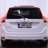 Volvo - XC60 - D5 AWD 162kW Business Classic Edition aut // ACC / Webasto / Koukku / VOC / Harman & Kardon / Muistipenkki / Nahat / - Maastoauto