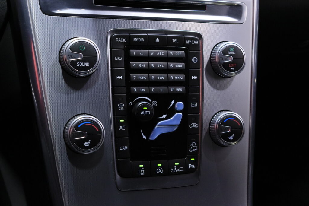 tuotekuva-Volvo-XC60-INM-463-2026-04-09-150004-24 tuotekuva-Volvo-XC60-INM-463-2026-04-09-150004-24