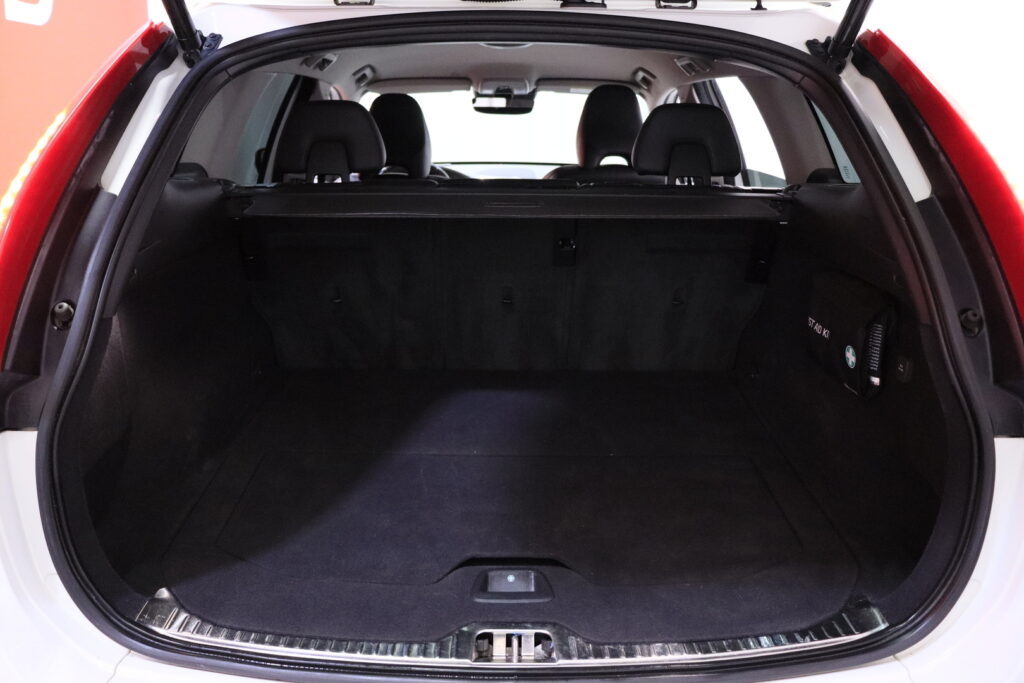 tuotekuva-Volvo-XC60-INM-463-2026-04-09-150004-29 tuotekuva-Volvo-XC60-INM-463-2026-04-09-150004-29