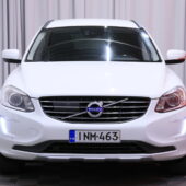 Volvo - XC60 - D5 AWD 162kW Business Classic Edition aut // ACC / Webasto / Koukku / VOC / Harman & Kardon / Muistipenkki / Nahat / - Maastoauto