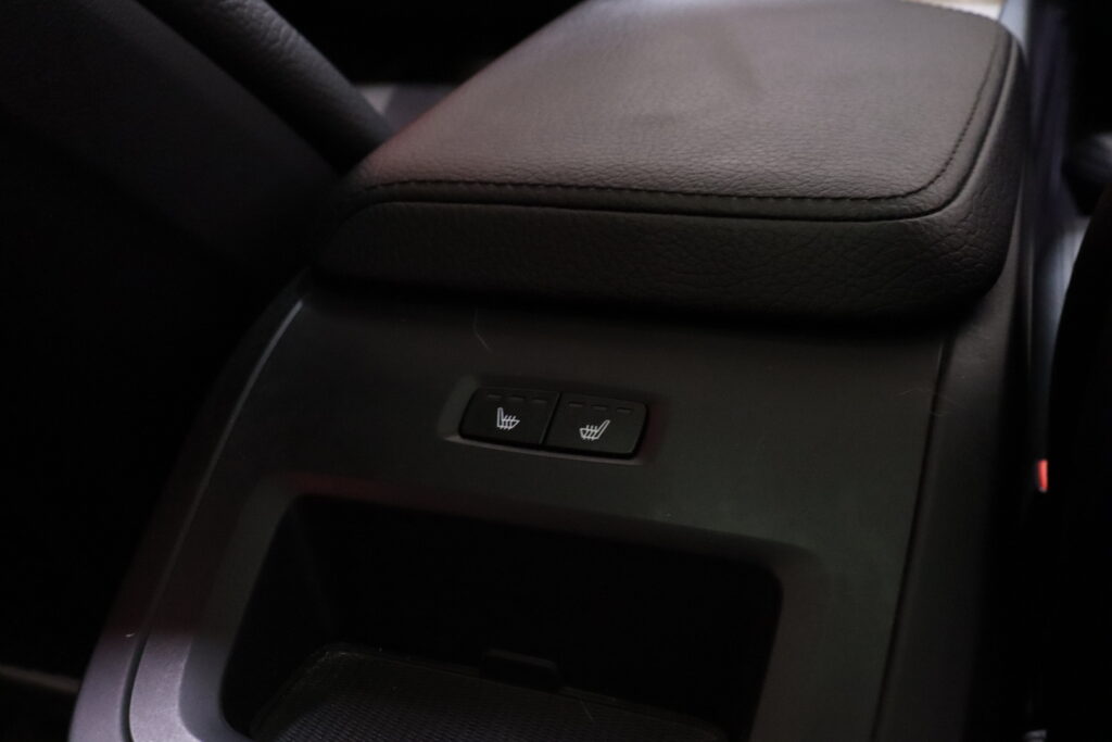 tuotekuva-Volvo-XC60-LRE-195-2026-04-04-115104-15 tuotekuva-Volvo-XC60-LRE-195-2026-04-04-115104-15