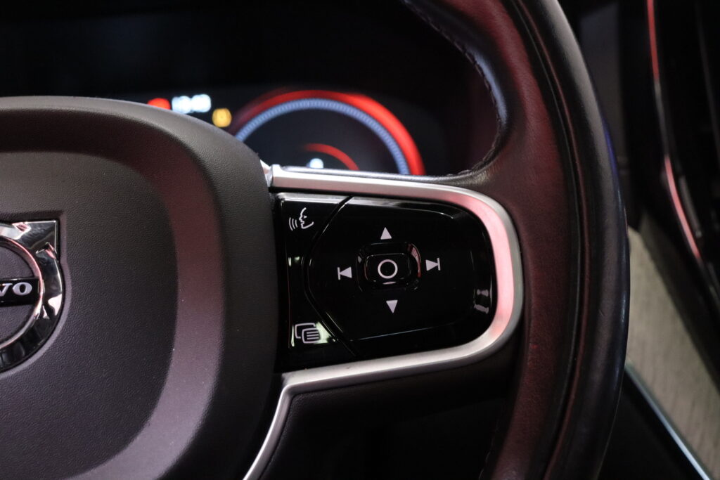 tuotekuva-Volvo-XC60-LRE-195-2026-04-04-115104-19 tuotekuva-Volvo-XC60-LRE-195-2026-04-04-115104-19