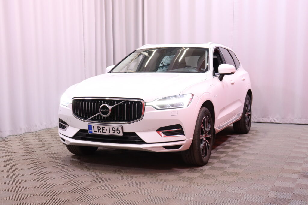Volvo - XC60 - T8 AWD Inscription aut // ACC / Webasto / Koukku / Panorama / VOC / Full LED / Nahkasisusta / Volvo - XC60 - T8 AWD Inscription aut // ACC / Webasto / Koukku / Panorama / VOC / Full LED / Nahkasisusta / - Maastoauto