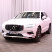 Volvo - XC60 - T8 AWD Inscription aut // ACC / Webasto / Koukku / Panorama / VOC / Full LED / Nahkasisusta / - Maastoauto