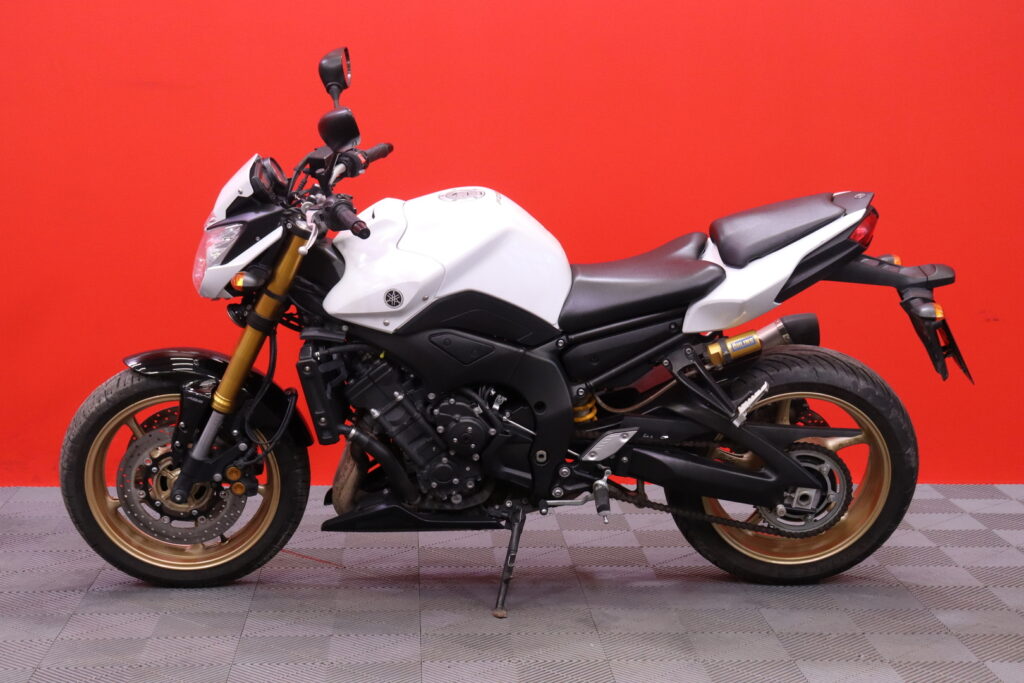 Yamaha - FZ8-N - // LeoVince / ABS / Öhlins // Yamaha - FZ8-N - // LeoVince / ABS / Öhlins // - Moottoripyörä