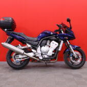 Yamaha - FZS - 1000 // Juuri saapunut / Suomi-pyörä / takalaukku // - Moottoripyörä