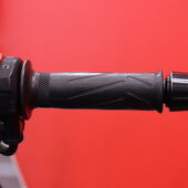 Yamaha - FZS - 1000 // Juuri saapunut! / Suomi-pyörä / LeoVince / Keskijalka // - Moottoripyörä