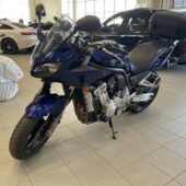 Yamaha - FZS - 1000 // Juuri saapunut! / 3-Om. Suomi-pyörä / Takalaukku / Kaatumatapit // - Moottoripyörä