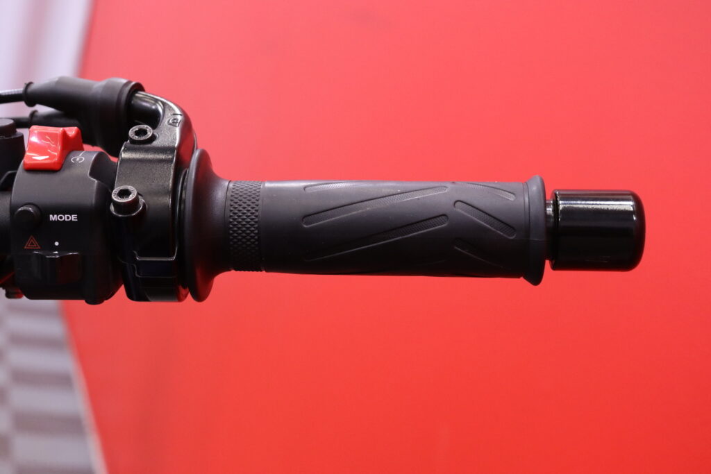 tuotekuva-Yamaha-MT-09-85-NIC-2026-04-10-225603-15 tuotekuva-Yamaha-MT-09-85-NIC-2026-04-10-225603-15