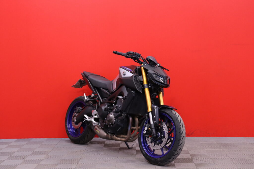 Yamaha - MT-09 - SP // Juuri saapunut! / Akrapovic / Öhlins / TCS / Suomi-pyörä / 3x Avaimet // Yamaha - MT-09 - SP // Juuri saapunut! / Akrapovic / Öhlins / TCS / Suomi-pyörä / 3x Avaimet // - Moottoripyörä