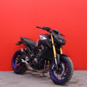 Yamaha - MT-09 - SP // Juuri saapunut! / Akrapovic / Öhlins / TCS / Suomi-pyörä / 3x Avaimet // - Moottoripyörä