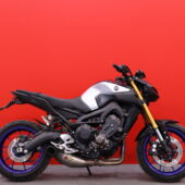 Yamaha - MT-09 - SP // Juuri saapunut! / Akrapovic / Öhlins / TCS / Suomi-pyörä / 3x Avaimet // - Moottoripyörä