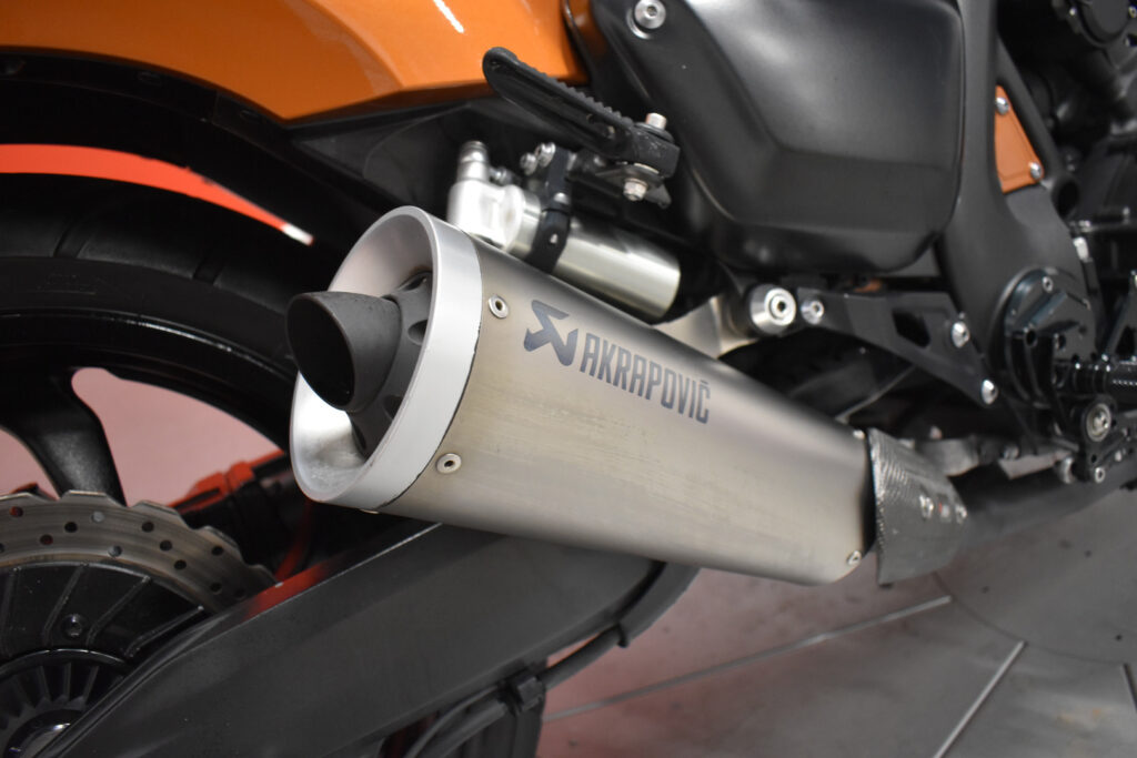 tuotekuva-Yamaha-V-Max-69-BAH-2026-04-02-125506-23 tuotekuva-Yamaha-V-Max-69-BAH-2026-04-02-125506-23