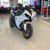 Yamaha - YZF-R1 - // Juuri saapunut! / Suomi-pyörä / Akrapovic / TCS / Ajomodet / Ohjausiskari // - Moottoripyörä