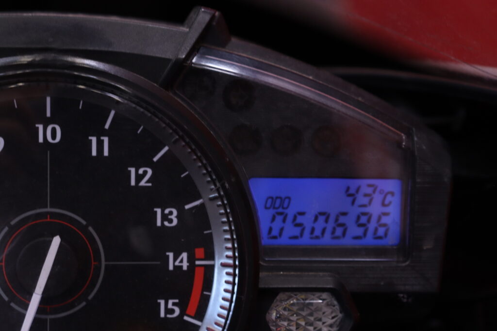 Yamaha - YZF-R1 - // Juuri saapunut! / Akrapovic / Ohjausiskunvaimennin // Yamaha - YZF-R1 - // Juuri saapunut! / Akrapovic / Ohjausiskunvaimennin // - Moottoripyörä