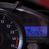 Yamaha - YZF-R1 - // Juuri saapunut! / Akrapovic / Ohjausiskunvaimennin // - Moottoripyörä