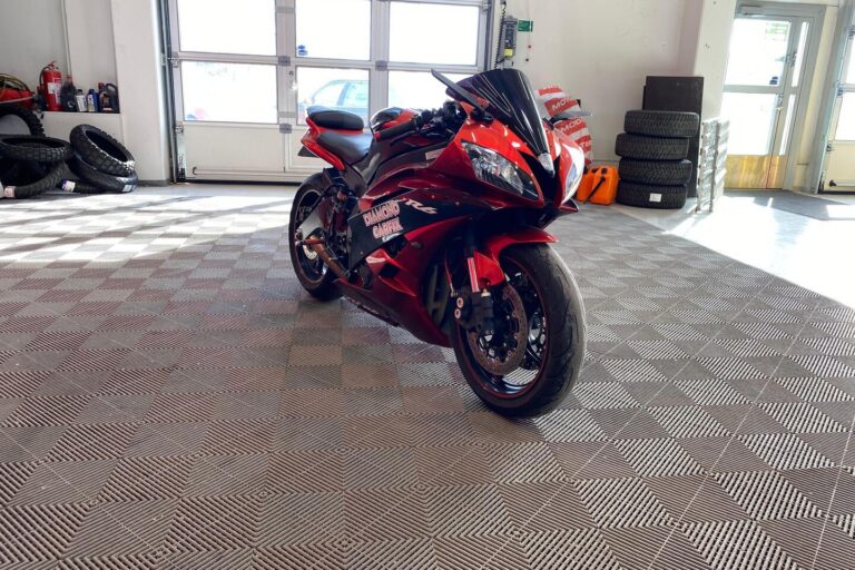 Yamaha - YZF-R6 - // Juuri saapunut! / Suomi-pyörä / Huoltokirja / Shifter // - Moottoripyörä