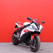 Yamaha - YZF-R6 - // RJ15 malli / Vähän ajettu! / Suomi-pyörä / Akrapovic / Kaatumatapit // - Moottoripyörä