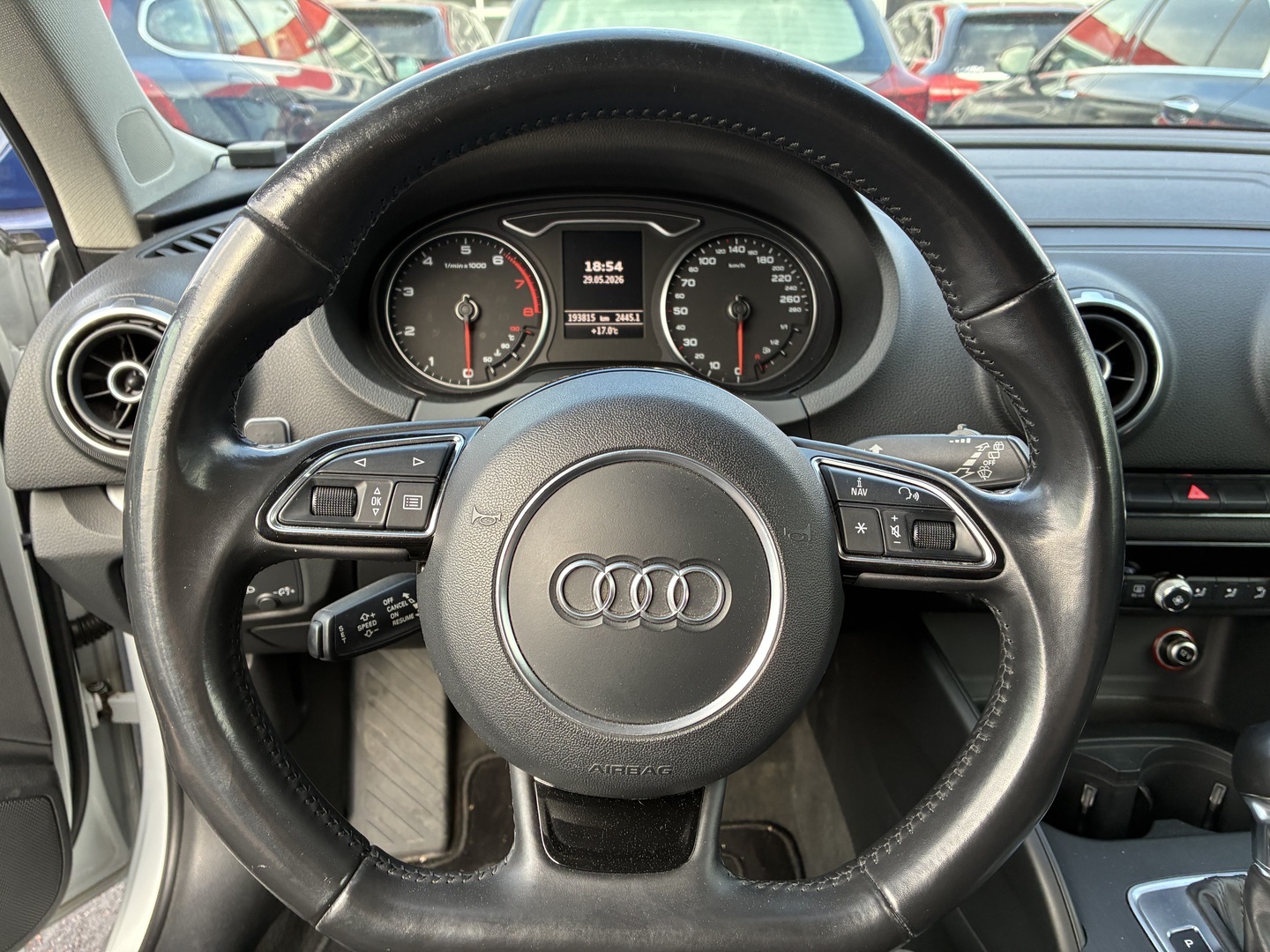 Audi - A3 - Compact Coupé Business Sport 1,8 TFSI 132 kW quattro S tronic // Suomi-auto / Webasto / Sporttipenkit / Flatbottom ratti - Viistoperä