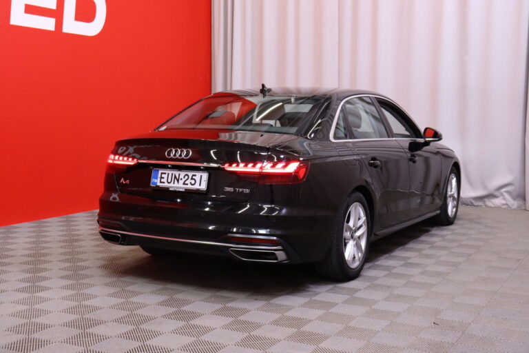 Audi - A4 - Sedan Progress Plus 35 TFSI 110 kW MHEV S tronic // Suomi-auto / Webasto / Matrix / Koukku / Kamera / Vakkari // - Sedan