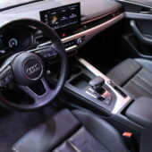 Audi - A4 - Sedan Progress Plus 35 TFSI 110 kW MHEV S tronic // Suomi-auto / Webasto / Matrix / Koukku / Kamera / Vakkari // - Sedan