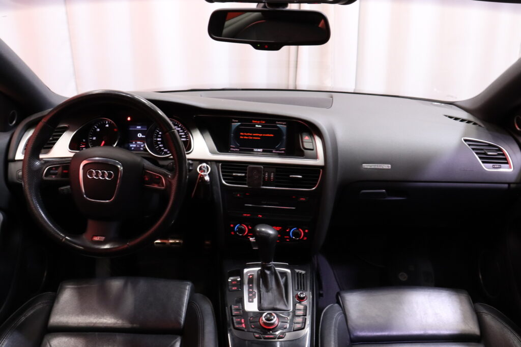 Audi - A5 - A5 Viistoperä (AB) 4ov 2967cm3 A // MYYDÄÄN HUUTOKAUPAT.COM! / S-line / Quattro / P.Tutkat edessä ja takana / Navi / Bi-xenon // Audi - A5 - A5 Viistoperä (AB) 4ov 2967cm3 A // MYYDÄÄN HUUTOKAUPAT.COM! / S-line / Quattro / P.Tutkat edessä ja takana / Navi / Bi-xenon // - Viistoperä