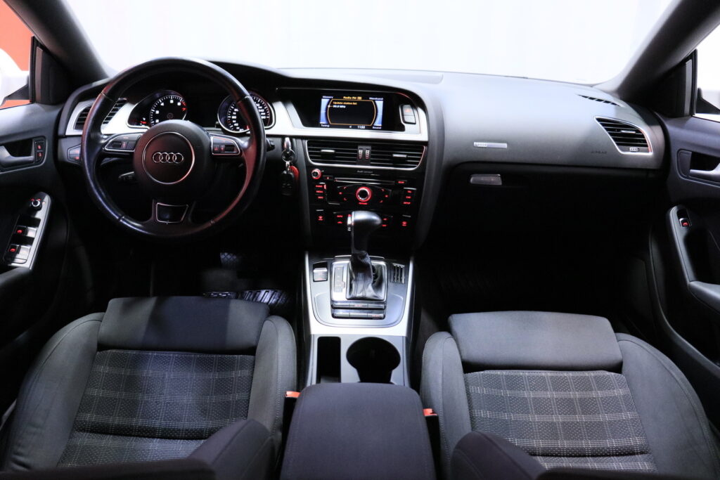 Audi - A5 - MYYDÄÄN HUUTOKAUPAT.COM // Sportback Black Edition 1,8 TFSI 125 kW multitronic / Suomi-auto / Webasto / Koukku Audi - A5 - MYYDÄÄN HUUTOKAUPAT.COM // Sportback Black Edition 1,8 TFSI 125 kW multitronic / Suomi-auto / Webasto / Koukku - Viistoperä
