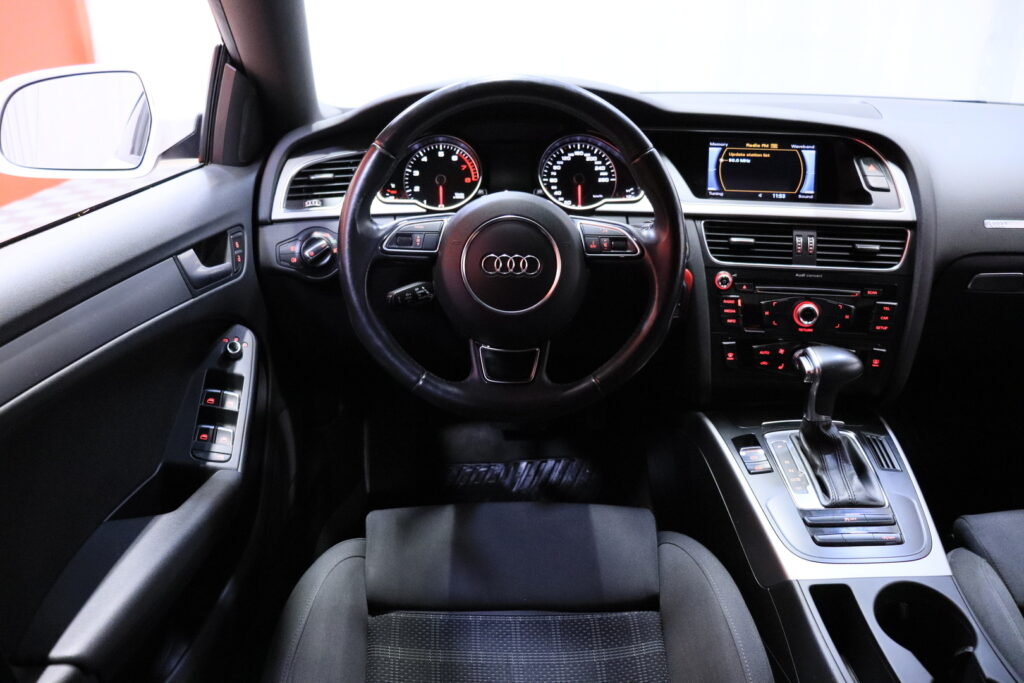 Audi - A5 - MYYDÄÄN HUUTOKAUPAT.COM // Sportback Black Edition 1,8 TFSI 125 kW multitronic / Suomi-auto / Webasto / Koukku Audi - A5 - MYYDÄÄN HUUTOKAUPAT.COM // Sportback Black Edition 1,8 TFSI 125 kW multitronic / Suomi-auto / Webasto / Koukku - Viistoperä