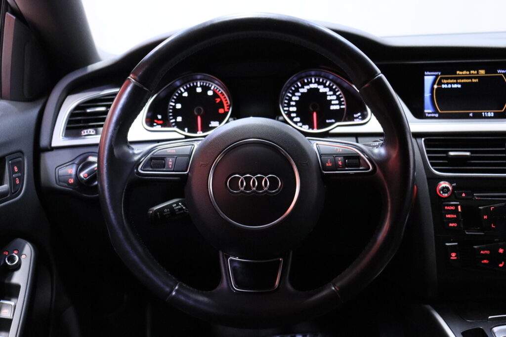 Audi - A5 - MYYDÄÄN HUUTOKAUPAT.COM // Sportback Black Edition 1,8 TFSI 125 kW multitronic / Suomi-auto / Webasto / Koukku Audi - A5 - MYYDÄÄN HUUTOKAUPAT.COM // Sportback Black Edition 1,8 TFSI 125 kW multitronic / Suomi-auto / Webasto / Koukku - Viistoperä