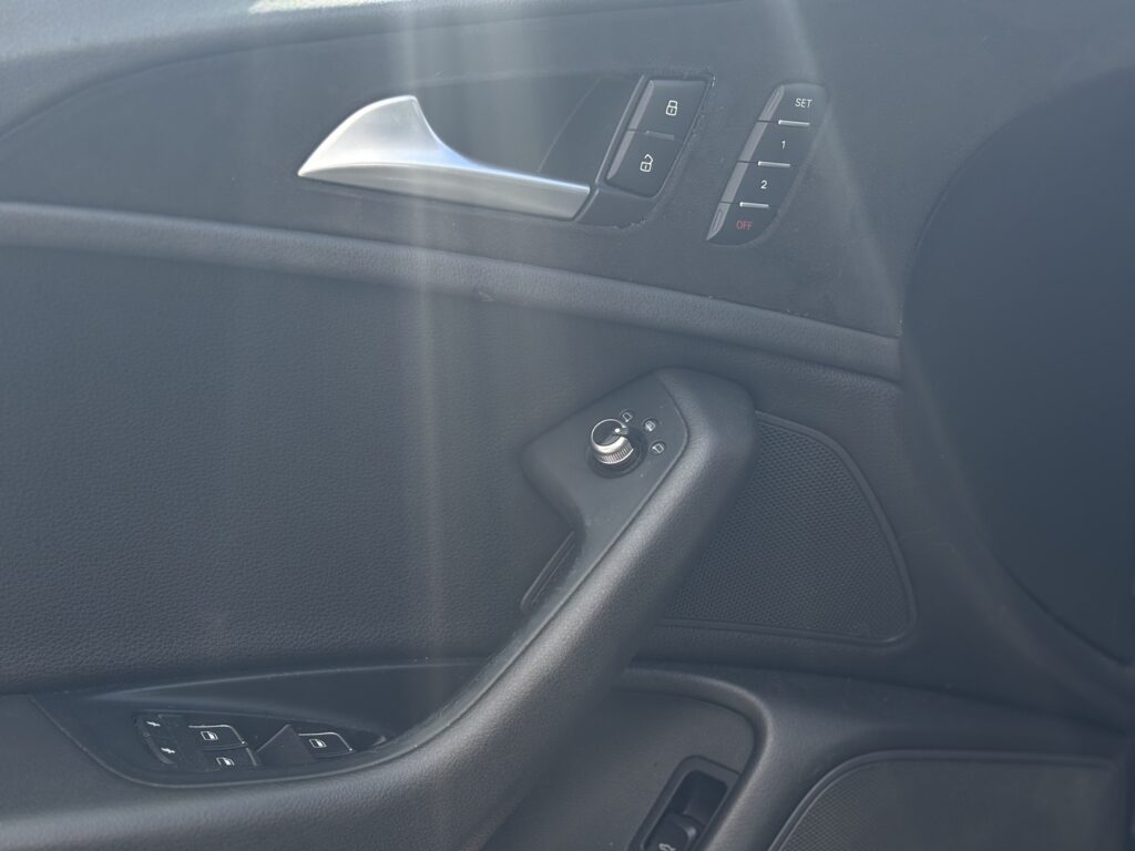 Audi - A6 - Avant Business 3,0 V6 TDI 150 kW quattro S tronic Start-Stop // Webasto / Koukku / Tutkat / Muistipenkit // Audi - A6 - Avant Business 3,0 V6 TDI 150 kW quattro S tronic Start-Stop // Webasto / Koukku / Tutkat / Muistipenkit // - Farmari